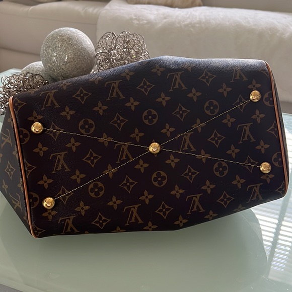 Authentic Louis Vuitton Monogram Tivoli GM Hand Tote Bag - Picture 6 of 12
